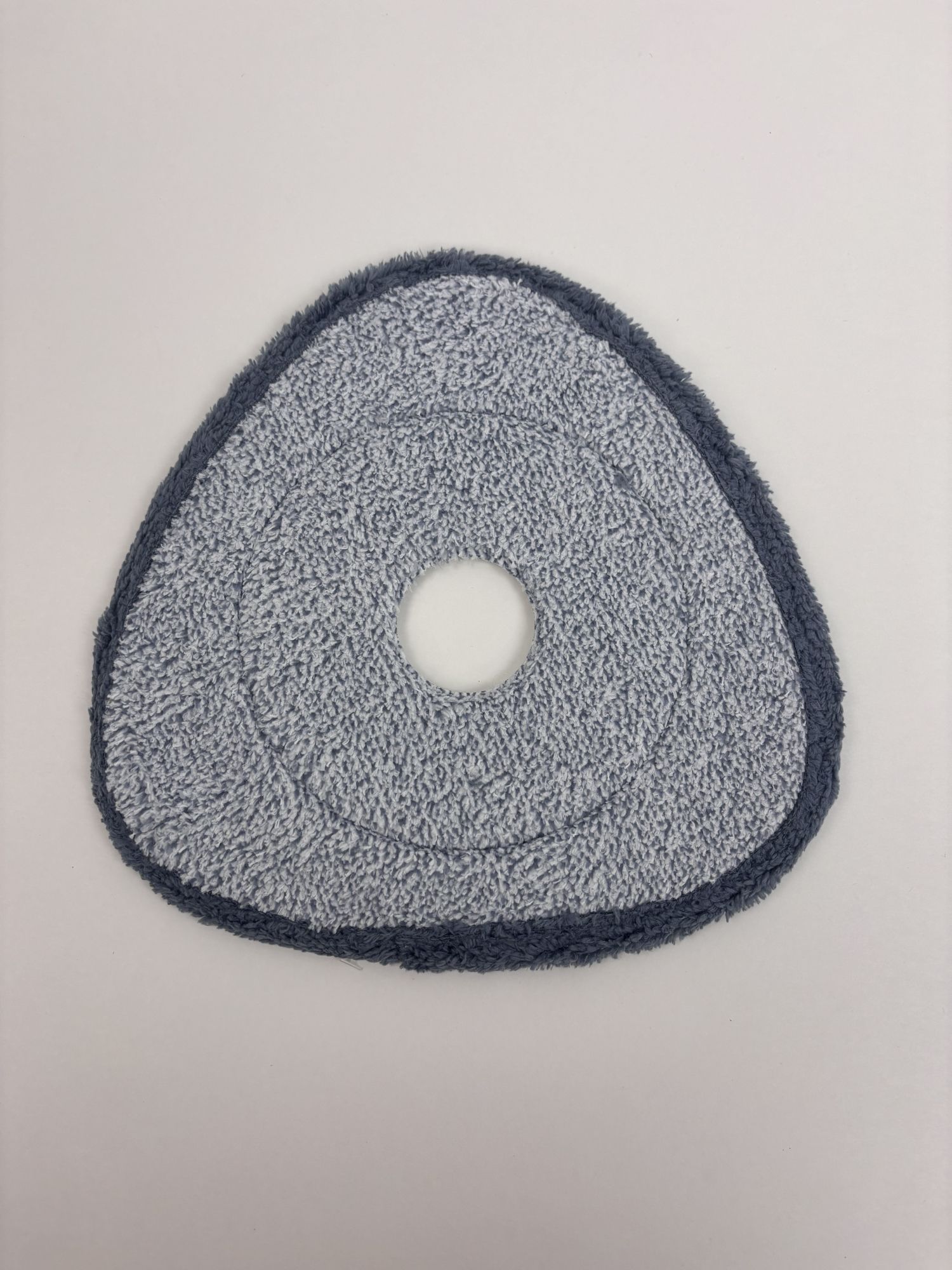 f03
